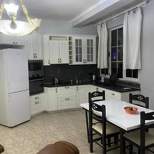 White Daire Tiran